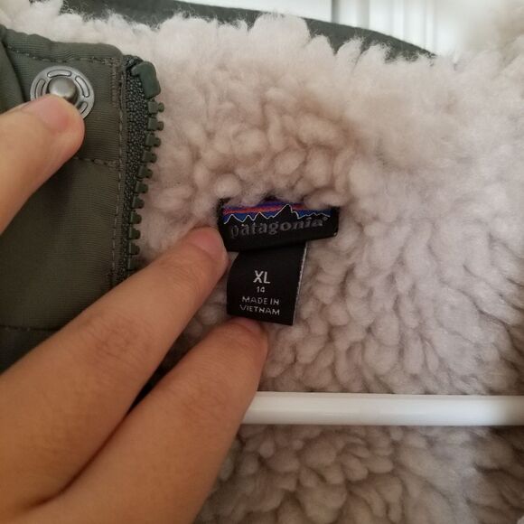 Patagonia Winter Jacket - Picture 6 of 7